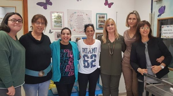 נעמי עם צוות הגן