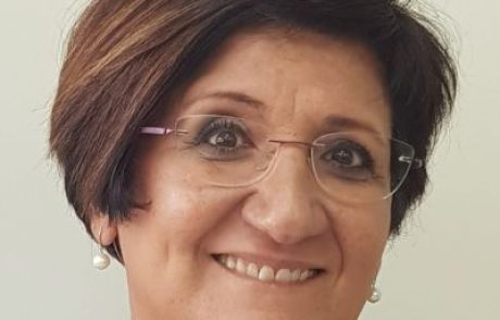 פנינה חזני