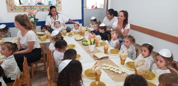 מקבלים את חג הפסח במעונות